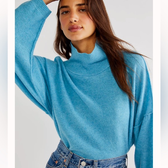 Free People So low cashmere sweater in blue - Picture 3 of 3